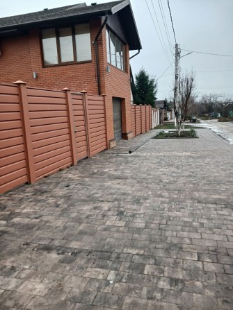 Сдам Таунхаус для 4-7чол. 140м2. Киргизская ( гараж) - фото 1