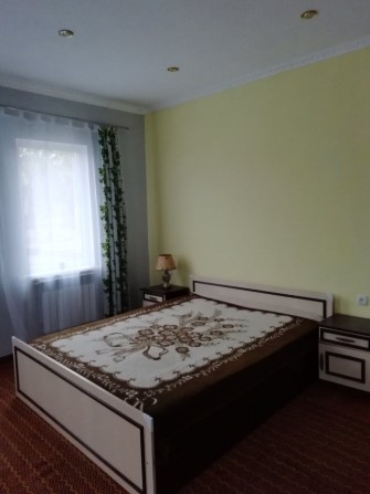 Свій будинок біля Класу Метро Хол Гора - фото 1