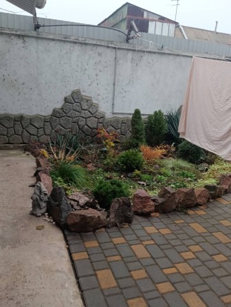 Сдам дом Люсдорфская дорога с ремонтом! Кухня студия и спальня с живот - фото 1