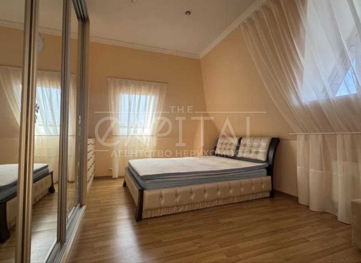 Оренда 5ти кімнатного будинку, Святошин, пр-т Берестейський. - фото 1