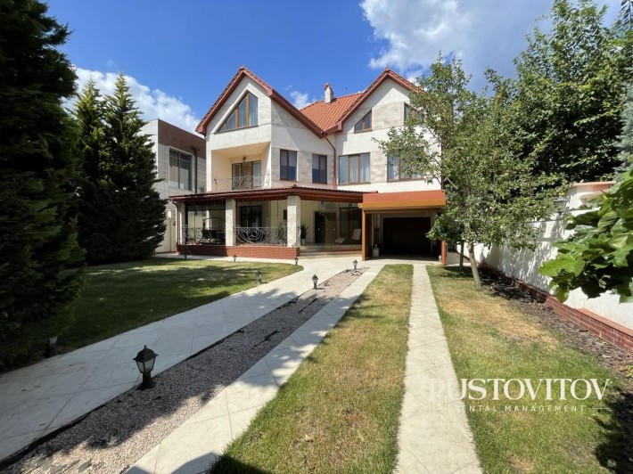 Аренда дома Совиньон, ул. Офицерская (3 спальни) - фото 1