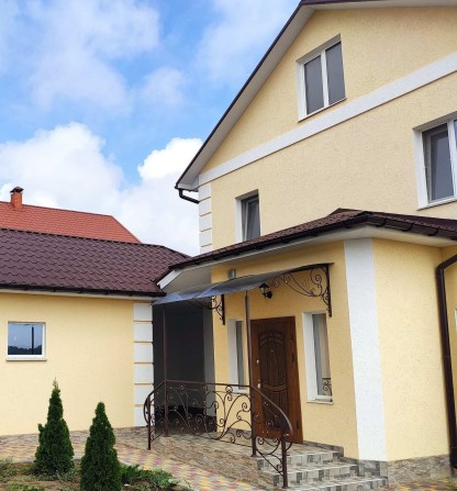 Сдам новый дом с подвалом, газ котел, гараж - фото 1