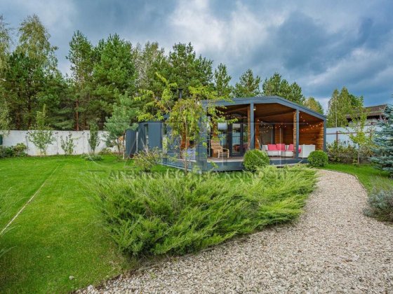 Пропонується до оренди чудовий будинок в лісовій частині Биківні 180м2 Київ