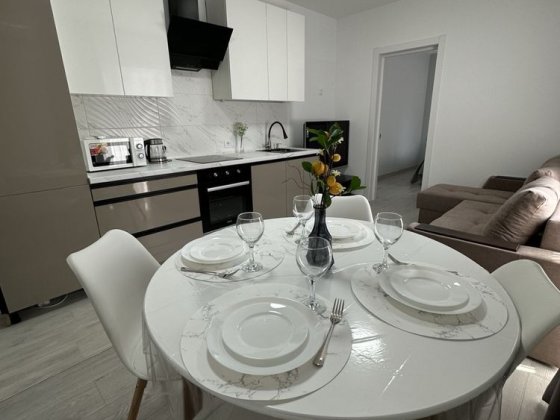 Автономный Стильный новый будинок у моря Одеса