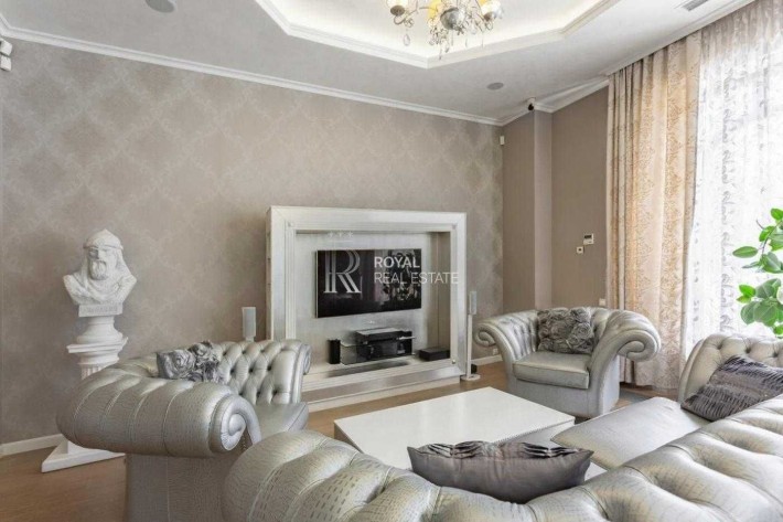 Оренда енергонезалежного будинку Київ Солмʼянський р-йн 1107 м2 14 сот - фото 1