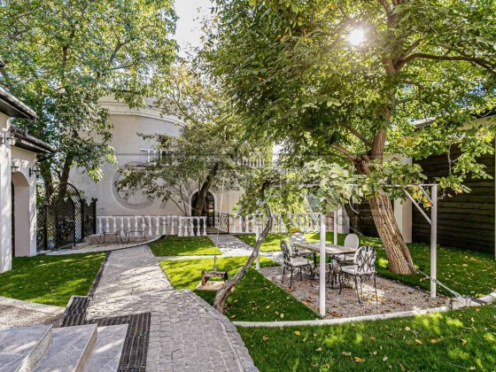 Оренда будинку на Печерську з видом на Батьківщину-Мати | 600 м² Киев