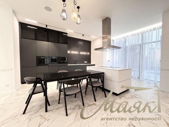 Аренда дома на Осокорках КГ Голубая лагуна бассейн баня ул Абрикосовая Киев