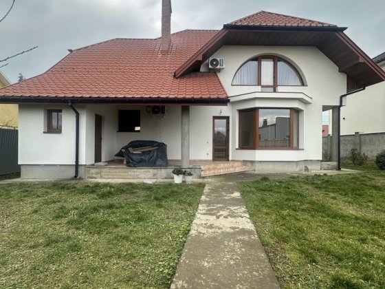Здається в оренду будинок с.Кінчеш 7 хв до м.Ужгорода Кінчеш