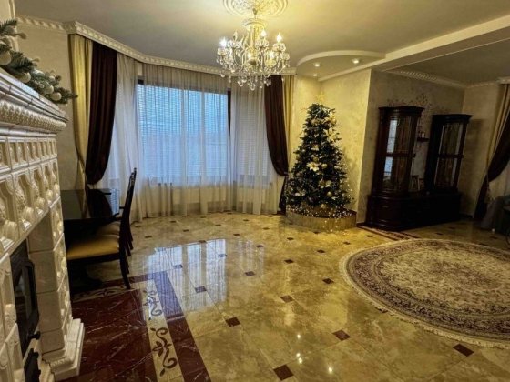 Здається будинок в оренду Кінчеш