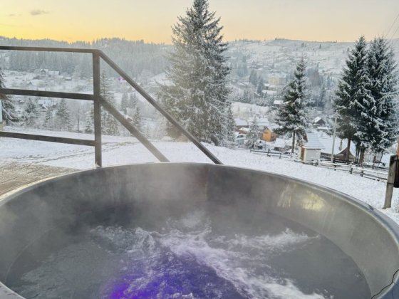 Котедж з чаном с Яблуниця Яблуница