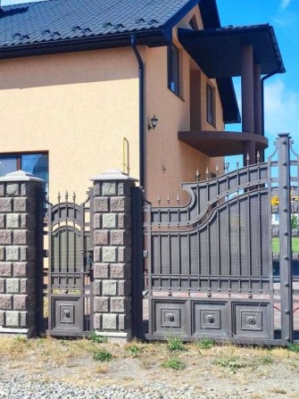 Оренда Будинок 182 кв.м, 11 соток землі, передмістя, з гаражем. - фото 1