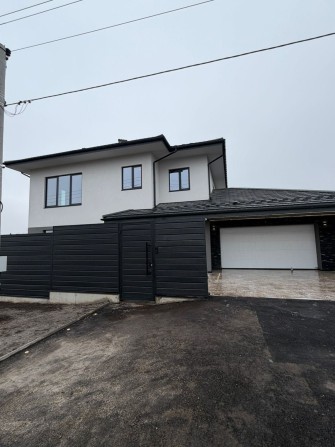 Оренда будинку 250 кв.м2 в с.Ходосівка - фото 1