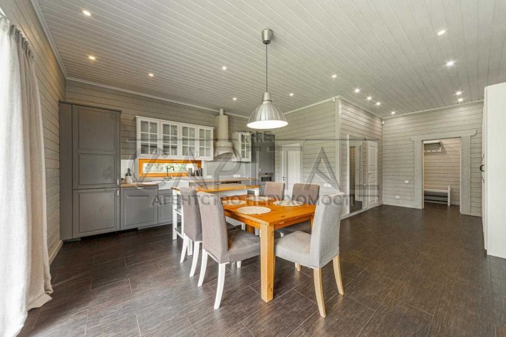 Оренда  Будинок  Конча Заспа свій берег - фото 1