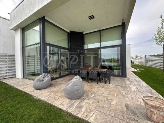 Будинок 210м2/10 соток/4 кімнати в Лісниках, вул. Володимирська Лесники