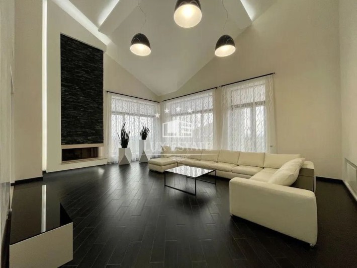 Элитный дом  в КГ «Зеленый Гай» генератор, SPA - фото 1