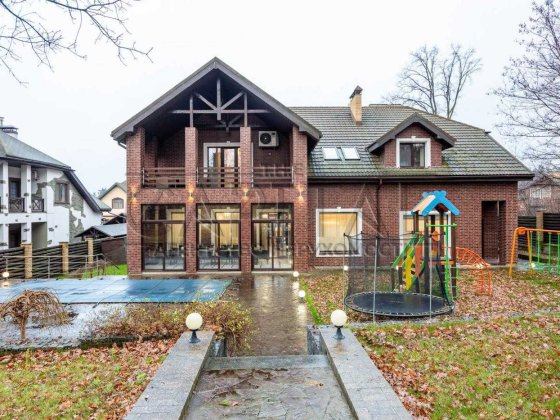 Оренда будинку, 350м2, 25соток, 4 спальні, басейн, сауна Стоянка