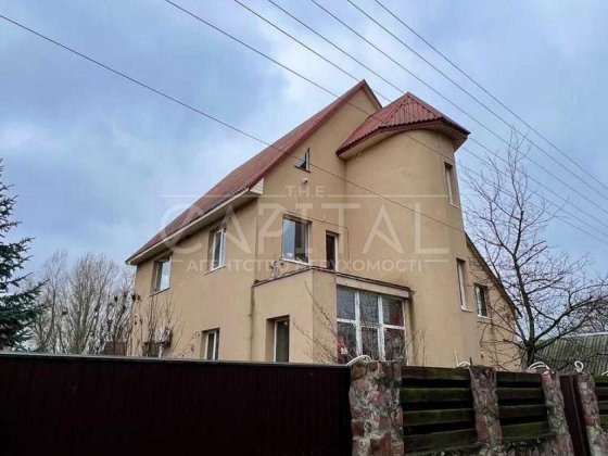 Оренда затишного та простірного будинку в Підгірцях Подгорцы