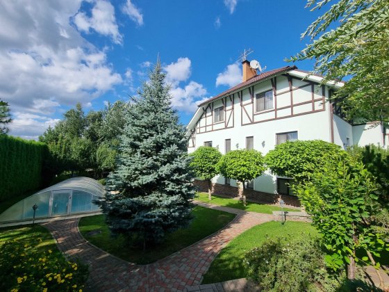 Оренда затишного будинку, с. Іванковичі Иванковичи