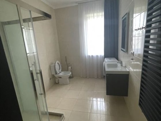 Довготривала оренда будинку Осещина