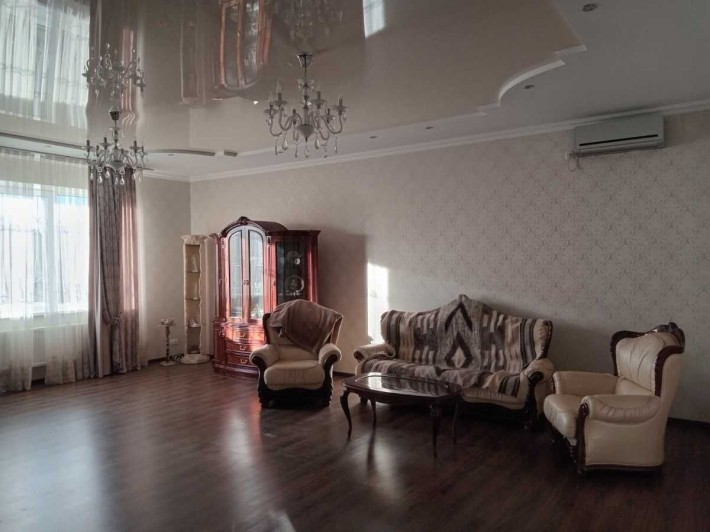 Просторий будинок 600м газ озеро Різдвяна Аваль Погреби! - фото 1