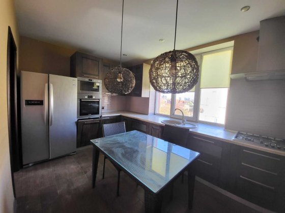 Оренда 4 кім будинку у Винниках Винники