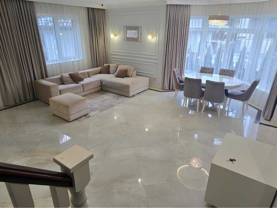 Оренда затишного окремостоячого будинку 205 м2 з терасою в Брюховичах Брюховичи