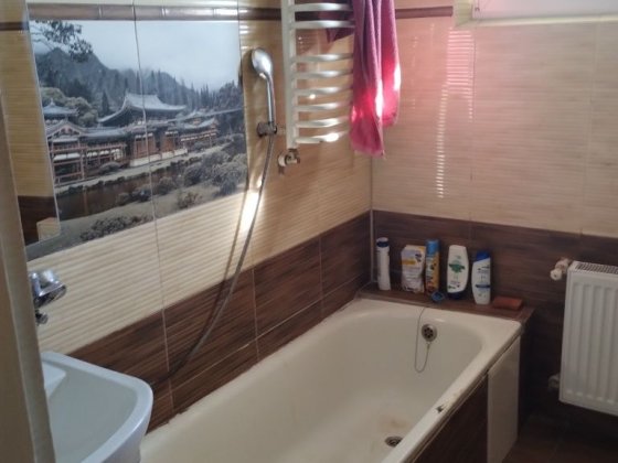 Довгострокова оренда будинка Клевань