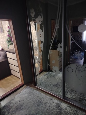 Продам 1/2 будинку25000$  або обмін на 2квартиру - фото 1