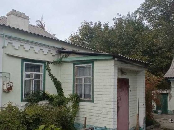 Продам  уютный и светлый Дом. Є-Відновлення. Каменское