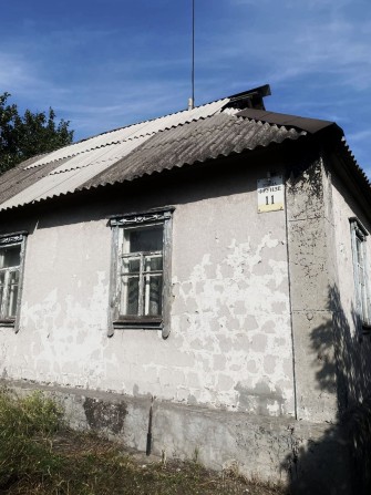 Продам 1/2 будинка - фото 1