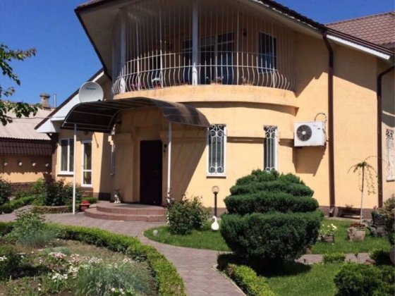 Продам дом, центр города, 240 кв.м Кам'янське