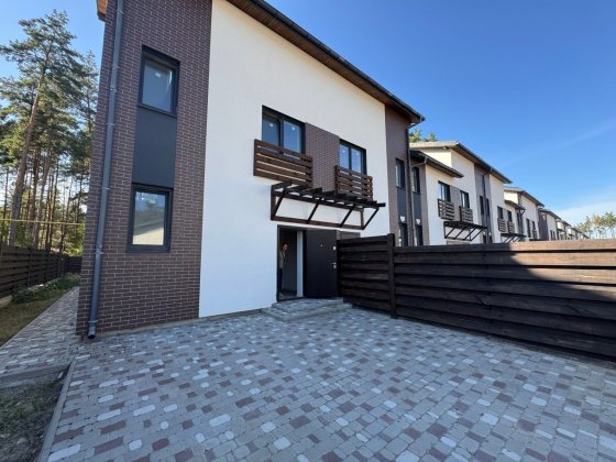 Кутовий таунхаус з ремонтом в КМ Лісове. Парк Щасливий-держ.програми! Гостомель