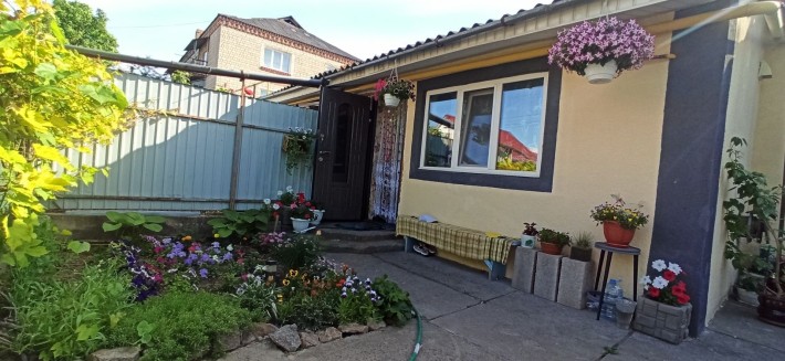 Продам срочно частину будинку - фото 1