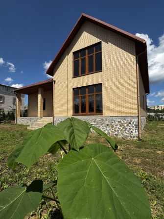 У престижному районі Жмеринки продається просторий сучасний будинок - фото 1