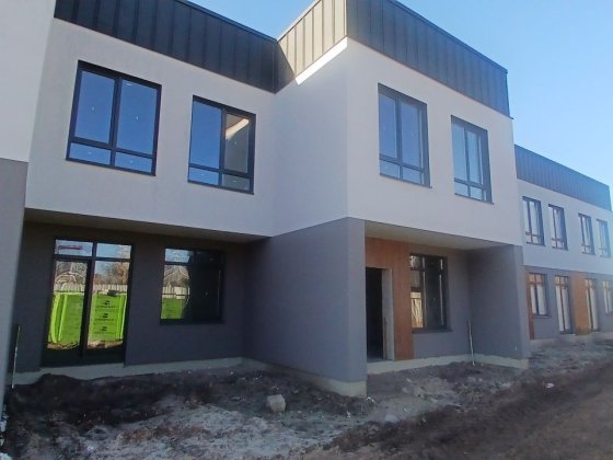 Таун 70 метрів з ділянкою та паркомісцем Гостомель