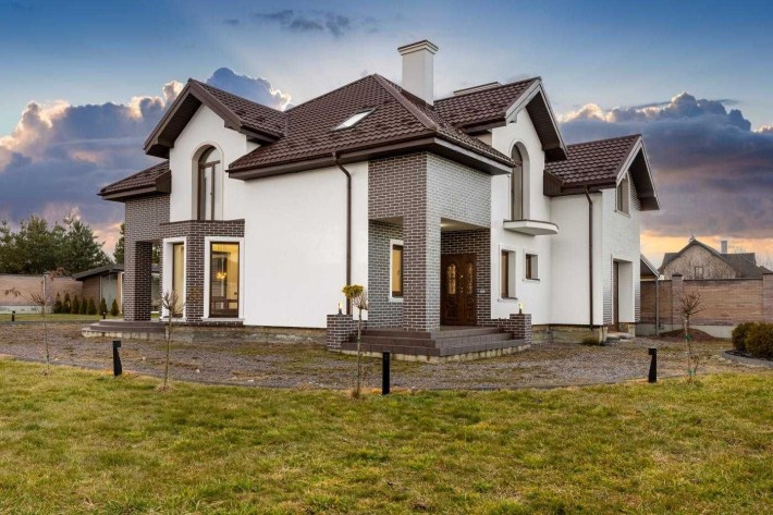 Продаж/Будинок/Дизайнерський ремонт/Брюховичі-Бірки/Львівська область - фото 1