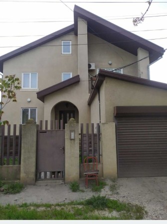 Срочно! Дом, В/У, 250кв.м-75 т.у.е. - фото 1