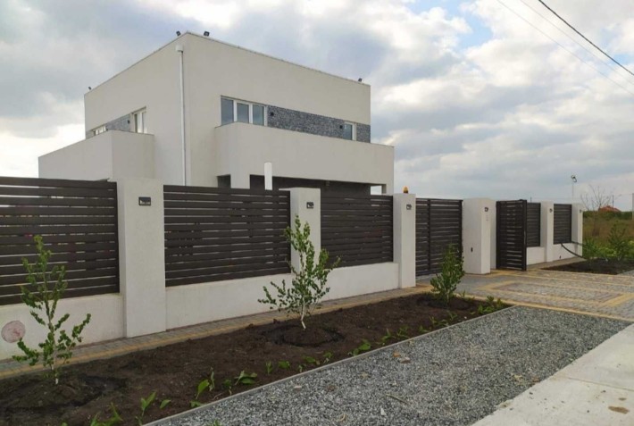 Продам новий будинок в с. Молодіжне, передмістя Чорноморська - фото 1