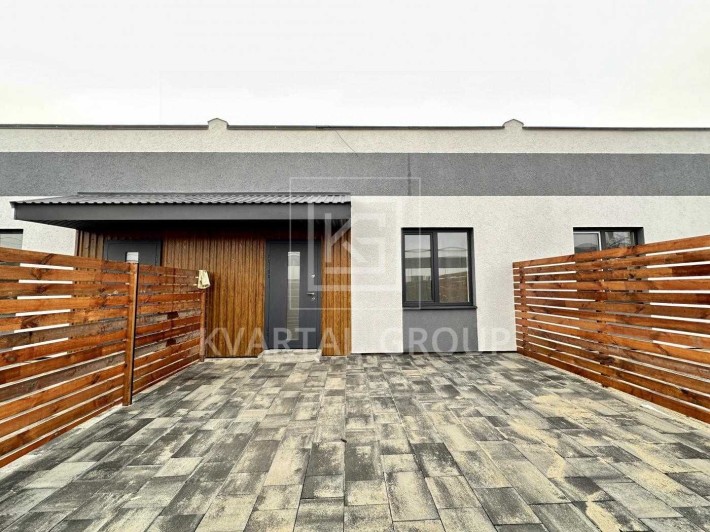 Продам ТаунХаус з Ремонтом в предмісті Києва,Сертифікат,єОселя ТАК! - фото 1