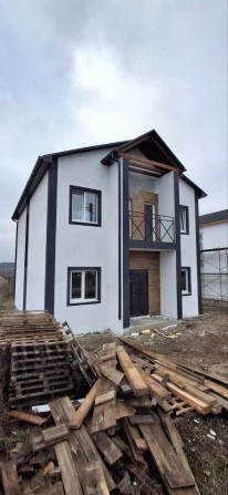 Просторий будинок 158 м² з великою ділянкою в Гостомелі - фото 1