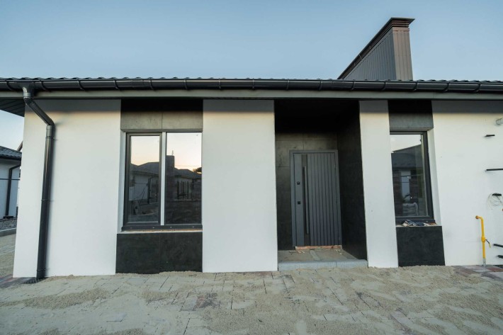 Таунхаус 65 м² з ділянкою 1,98 сот. у Гостомелі, газ, внутрішній - фото 1