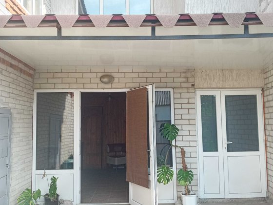 Продам в Люботине новострой в природном месте Люботин