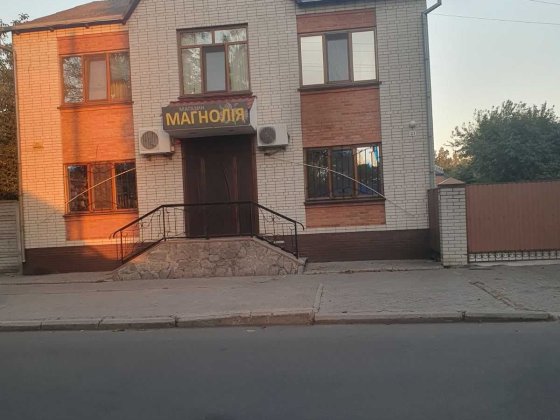 Продам двохповерховий будинок Лубны