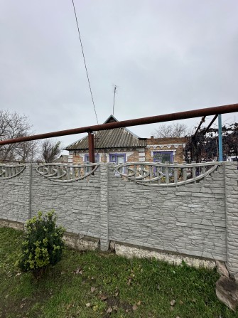 Продается дом в городе Марганец - фото 1