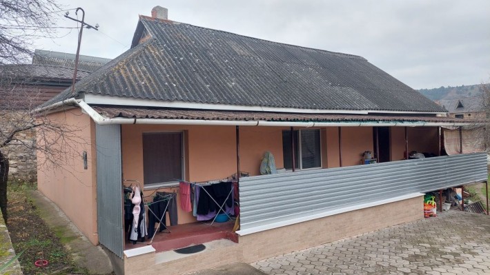 Продам будинок. Вул.Грушевського,70. - фото 1