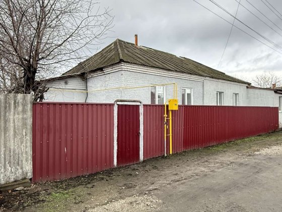 Частина будинку в районі центру міста Нежин