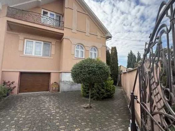 Продається будинок р-н Росвигово Мукачеве