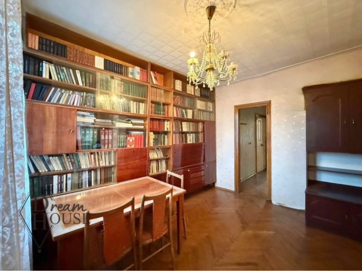 Продаж будинку поруч з лісом - фото 1