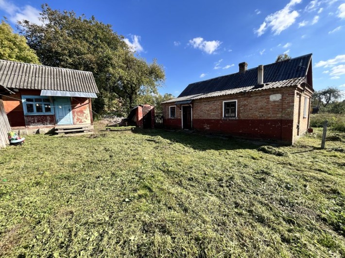 Продам будинок. Дуже великий участок , хороша альтернатива дачі - фото 1