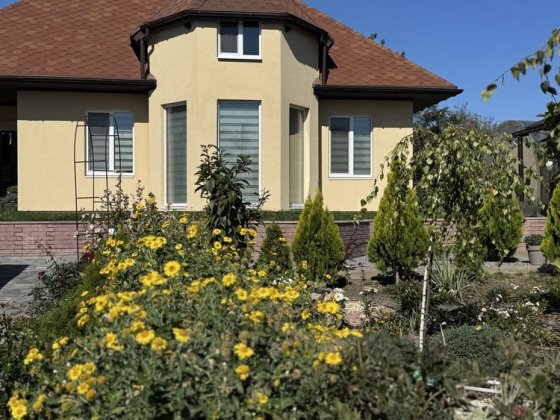 Продам чудовий будинок. Самар